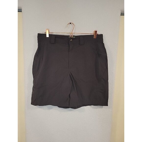 LL Bean Mens Medium Hiking Shorts Outdoor Nylon Stretch Adjustable Waist Black - Picture 1 of 7